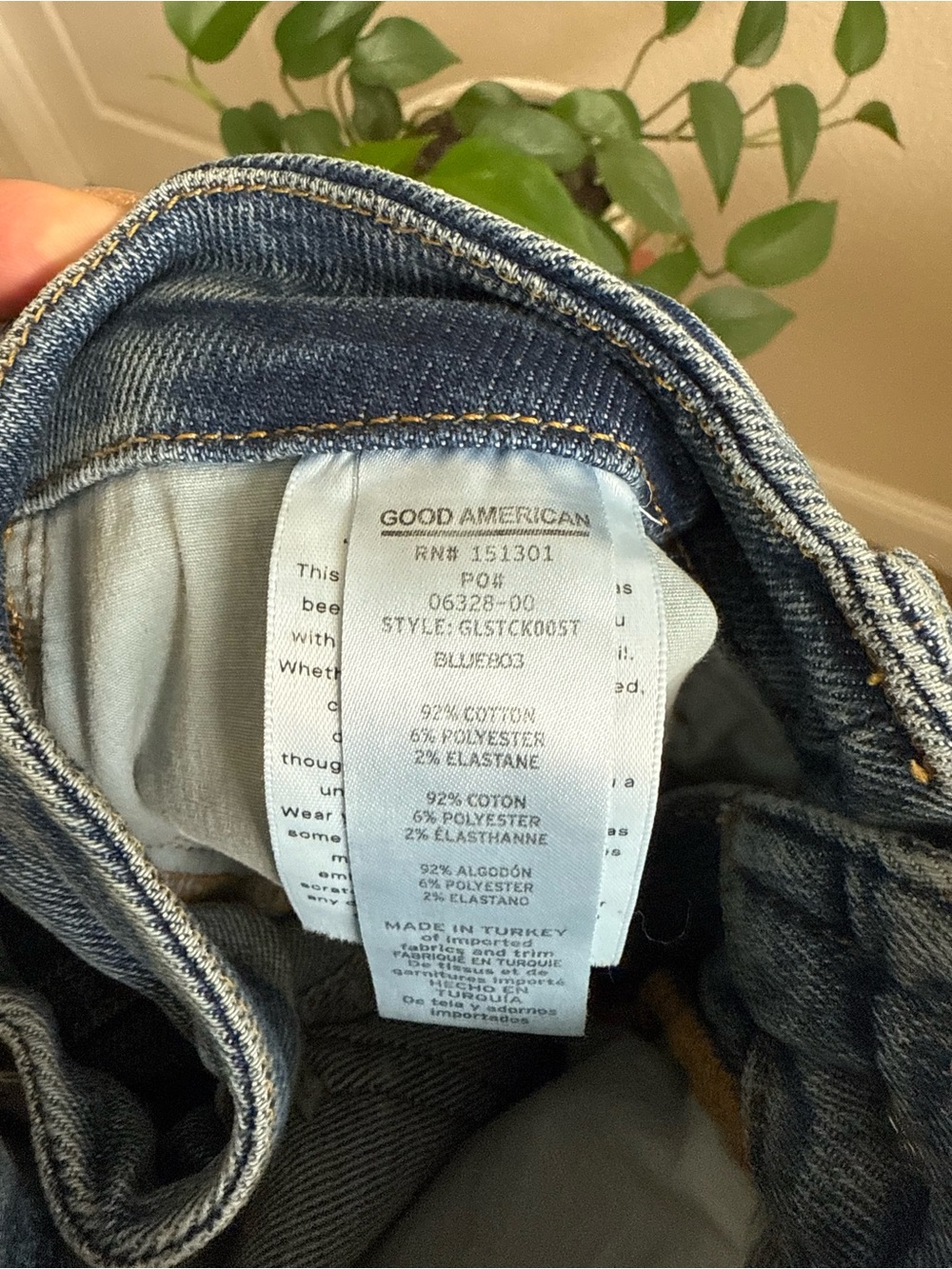 Good American Good Classic Stacked Jeans - Picture 4 of 5